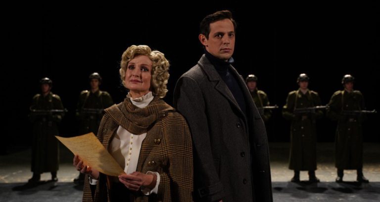 Они были актёрами